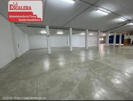 Nave industrial 967m2 en dos plantas - MURCIA