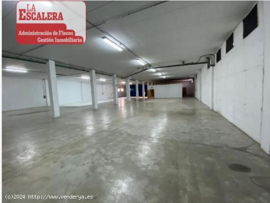 Nave industrial 967m2 en dos plantas - MURCIA