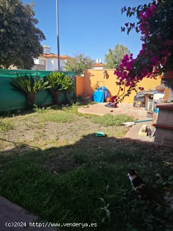  SE VENDE CHALET PAREADO EN PUERTO REAL , ZONA CANTALAN -ALMENDRAL - CADIZ 