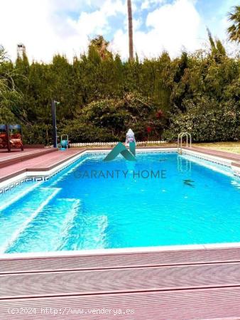 Chalet Adosado en venta en La Alquería, Benahavís - MALAGA