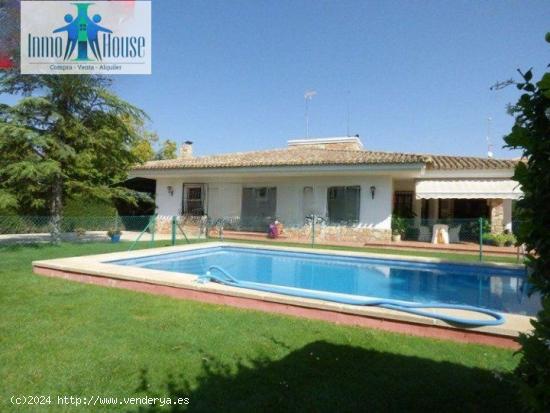 SE VENDE CHALET EN ALBACETE - CARRETERA JAEN - ALBACETE