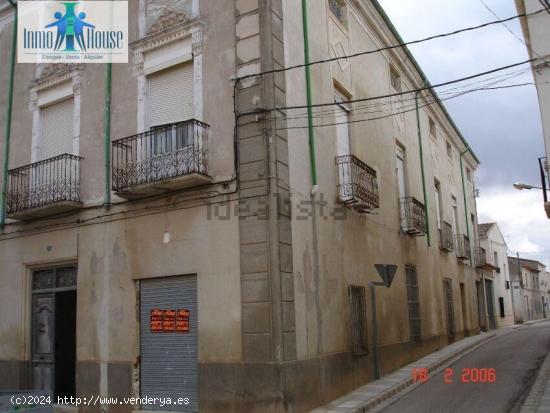 CASA SEÑORIAL EN EL CENTRO DE MAHORA - ALBACETE