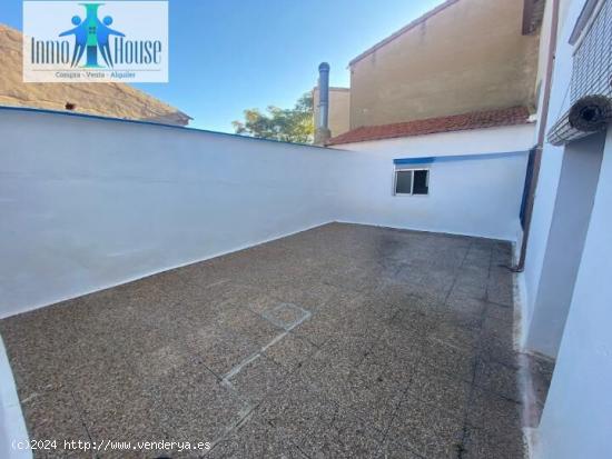 INMOHOUSE VENDE FANTASTICA CASA EN EL CENTRO DE BALAZOTE - ALBACETE