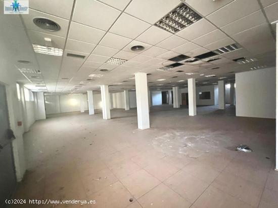 SE VENDE O ALQUILA LOCAL COMERCIAL ZONA IMAGINALIA - ALBACETE