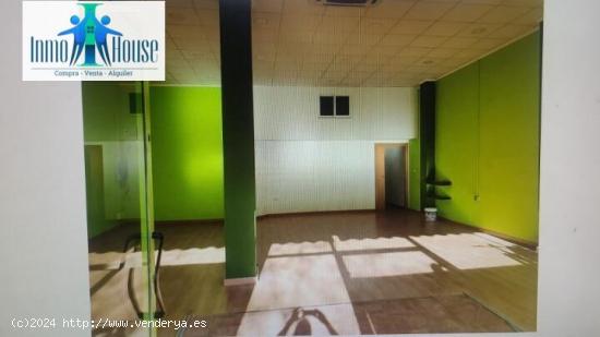 SE VENDE LOCAL COMERCIAL ( ZONA CARREFOUR ) - ALBACETE