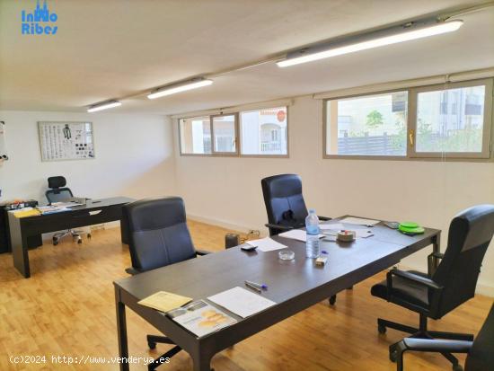 LOCAL COMERCIAL - OFICINAS en VENTA o ALQUILER - SANT PERE DE RIBES Centro - BARCELONA - BARCELONA