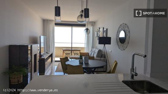 Apartamento entero de 2 dormitorios en Benidorm - ALICANTE