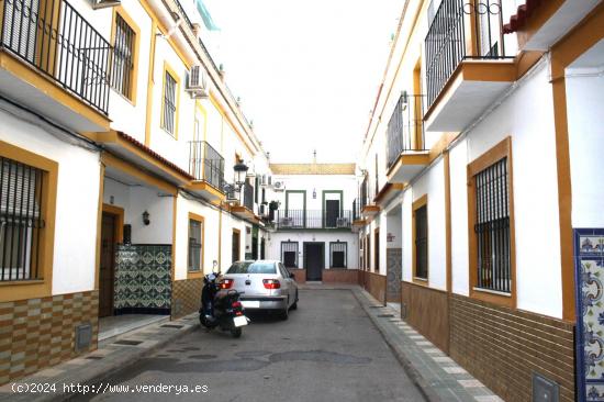 Gran vivienda en Carrión de los Céspedes, Sevilla - SEVILLA