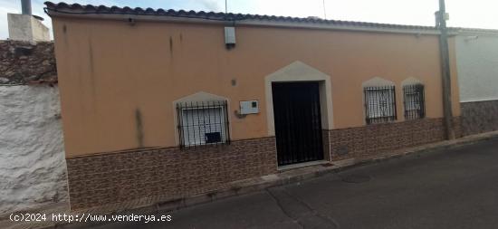 CASA CUEVA EN HONDON DE LAS NIEVES - ALICANTE