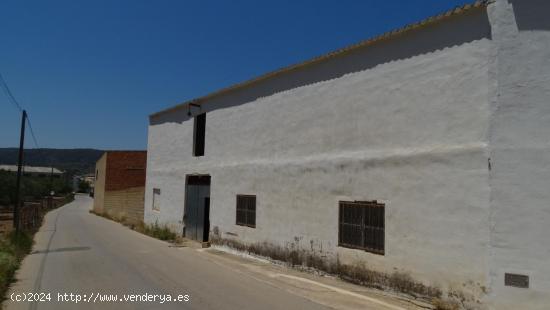 Nave industrial en Mogente - VALENCIA