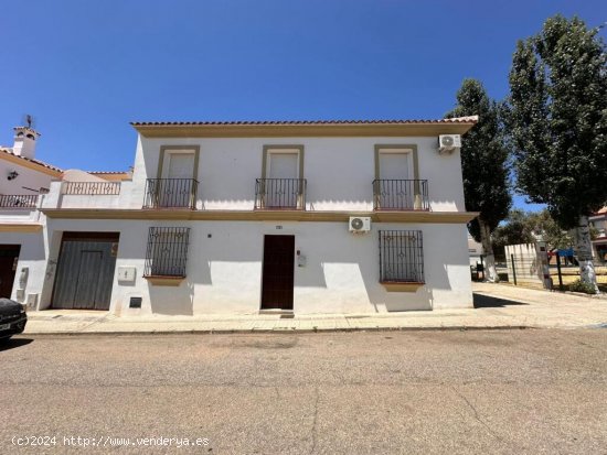  Gran casa en El Pedroso, junto Polideportivo y piscina Municipal!!! 