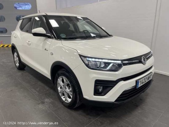 SsangYong Tivoli ( G12 Urban Plus 4x2 )  - Madrid