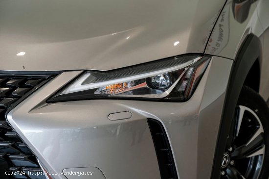 Lexus UX 250H 4WD EXECUTIVE NAVIGATION - A Coruña