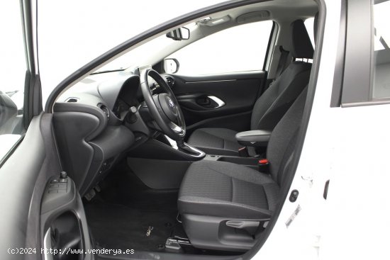 Toyota Yaris 1.5 VVT-I HEV ACTIVE TECH 5P - 