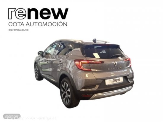 Renault Captur MY2022 TECHNO TCE 90CV de 2023 con 7.900 Km por 22.300 EUR. en Madrid