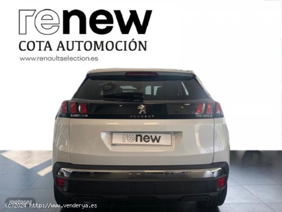 Peugeot 3008 ALLURE EAT6 HDI 120 CV AUTOMATICO de 2018 con 155.000 Km por 17.500 EUR. en Madrid