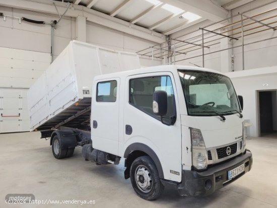 Nissan Cabstar volquete de 2014 con 100.778 Km por 17.990 EUR. en Valencia