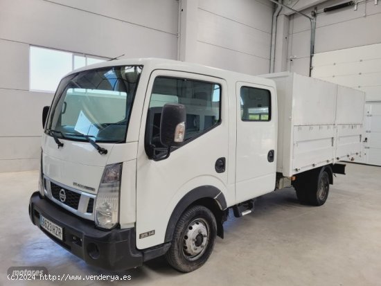 Nissan Cabstar volquete de 2014 con 100.778 Km por 17.990 EUR. en Valencia