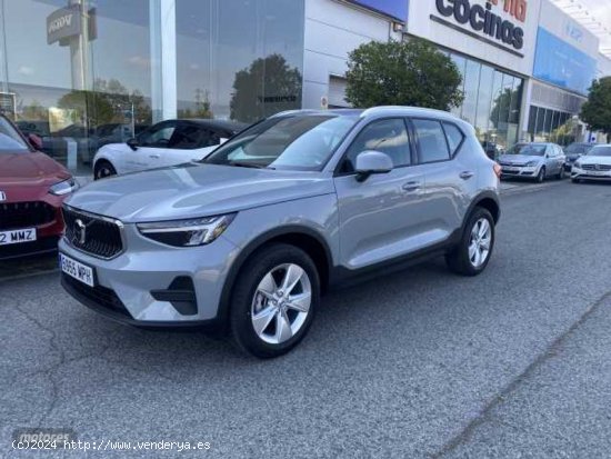 Volvo XC40 XC40 Core, T2 Automatica Microhibrido, Gasolina de 2024 con 6 Km por 35.900 EUR. en Navar