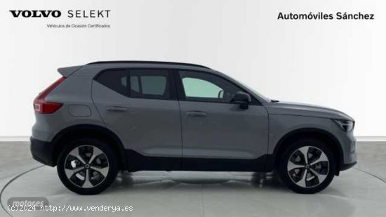 Volvo XC40 2.0 B3 PLUS DARK AUTO 163 5P de 2024 con 28 Km por 46.800 EUR. en Zaragoza