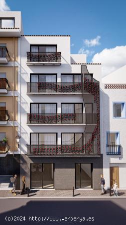 CASA ANTIGUA EN CASCO ANTIGUO PARA REFORMAR Y/O CONSTRUIR APARTAMENTOS - ALICANTE