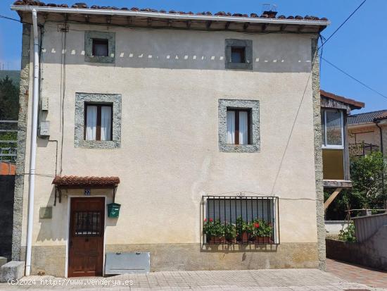 SE VENDE CASA DE PIEDRA ADOSADA EN RAMALES DE LA VICTORIA (CANTABRIA) - CANTABRIA