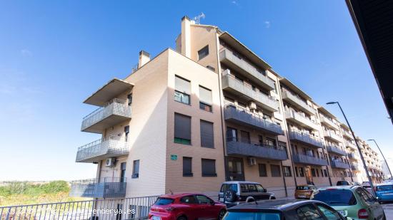 ATICO DUPLEX en VENTA en ZARAGOZA- CUARTE DE HUERVA - C/ MONASTERIO DE OBARRA (REF: 00767) - ZARAGOZ