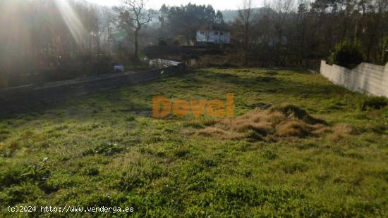 PARCELA CERRADA Y REGISTRADA A 5 MINUTOS DE VIGO Y PORRIÑO - PONTEVEDRA