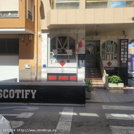 Se traspasa Cafetería en el Centro (en funcionamiento) - ALICANTE