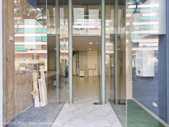 Excelente local comercial en Bloc Tarragonés, Sant Pere i Sant Pau - TARRAGONA