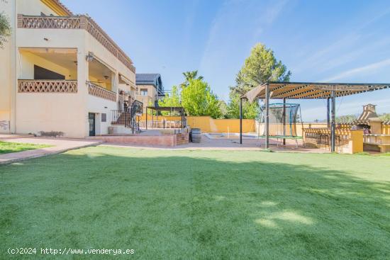 Chalet junto al campo de Golf Las Gabias - GRANADA