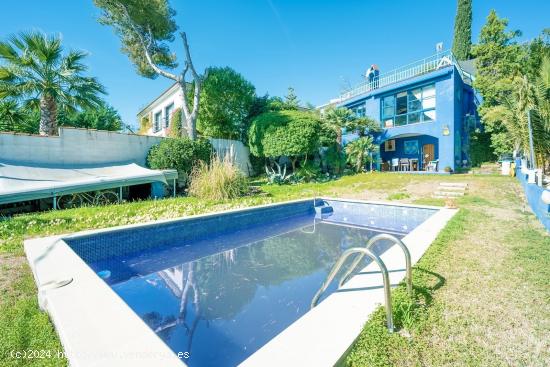 CASA CON TERRENO COLINDANTE EDIFICABLE EN LA ZONA DE VALLPINEDA SITGES - BARCELONA