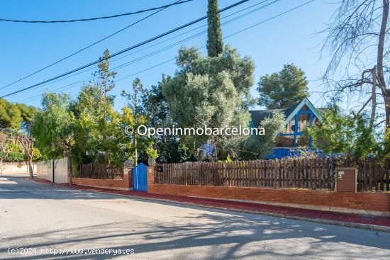 CASA CON TERRENO COLINDANTE EDIFICABLE EN LA ZONA DE VALLPINEDA SITGES - BARCELONA