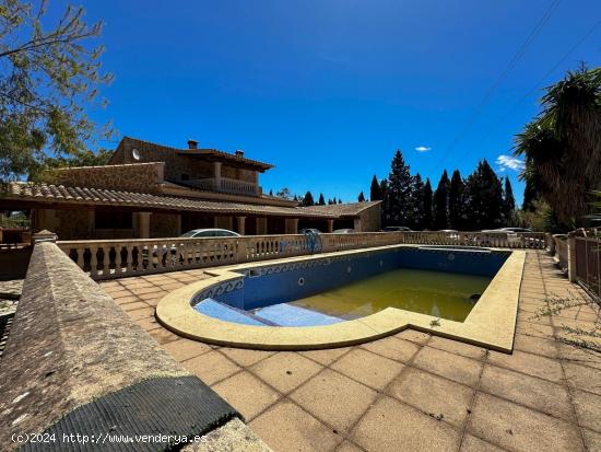 UNIFAMILIAR CON PISCINA EN SANTA MARIA DEL CAMÍ - BALEARES