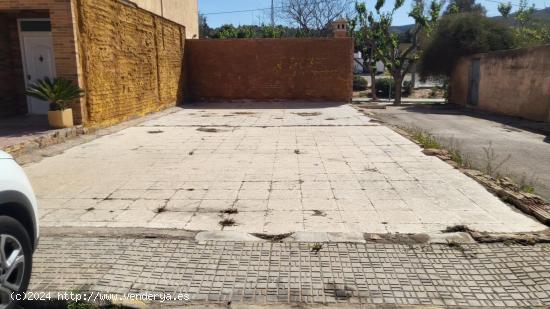 SE VENDE SOLAR DE 120 M2 EN ALUMBRES. - MURCIA