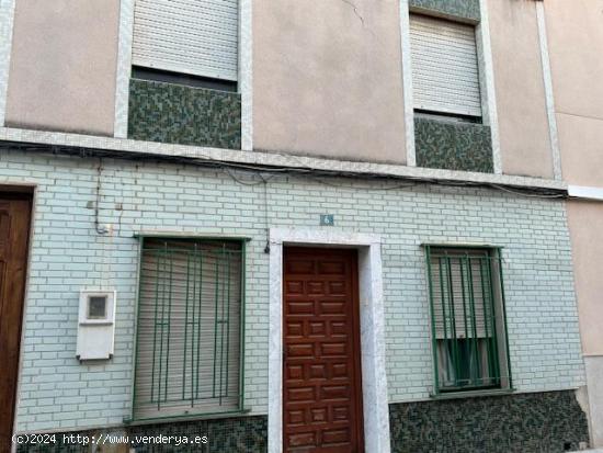 SE VENDE CASA EN LLIRIA - VALENCIA