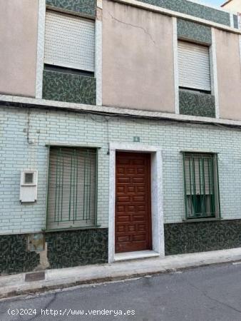 SE VENDE CASA EN LLIRIA - VALENCIA