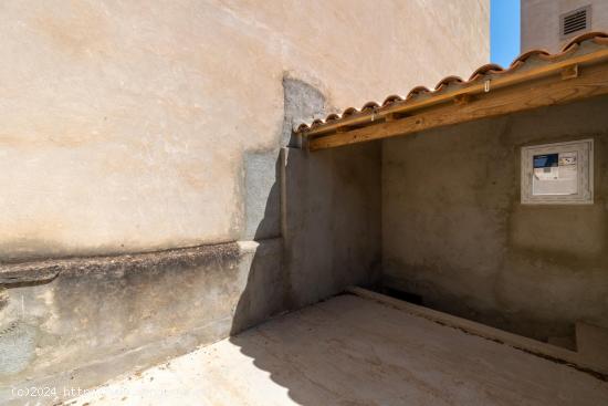 Edificio adosado para reformar en Manacor - BALEARES