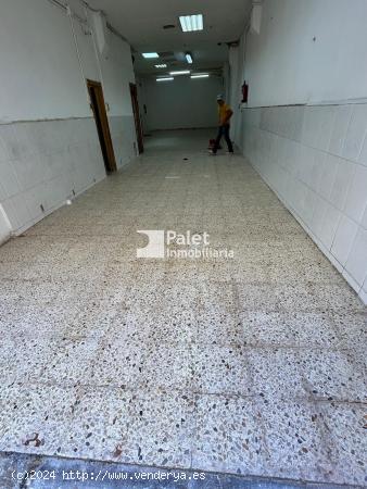 Local comercial en alquiler en L´Hospitalet de Llobregat, - BARCELONA