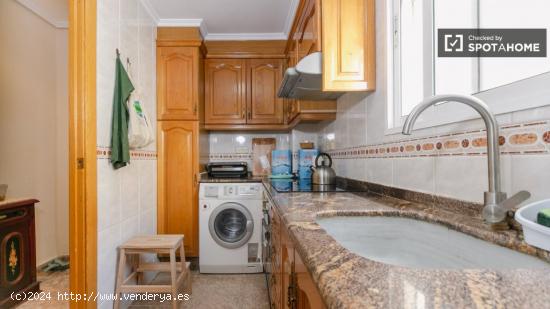 Apartamento de 2 dormitorios en alquiler en Valencia - VALENCIA