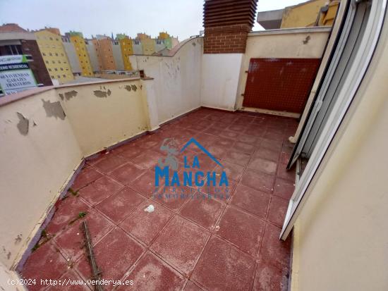 REF: C231 INMOBILIARIA LA MANCHA VENDE ATICO DUPLEX ZONA CAÑICAS/CARRETERA DE MADRID - ALBACETE