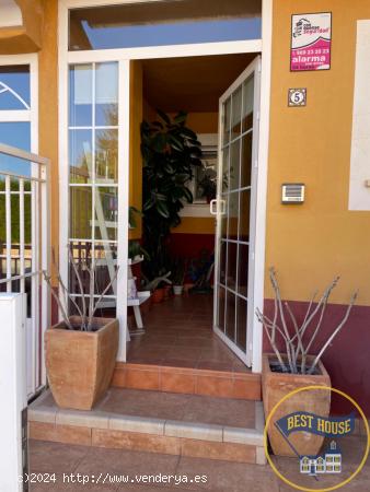 OPORTUNIDAD UNICA! CHALET ADOSADO COMPLETAMENTE EQUIPADO - CUENCA