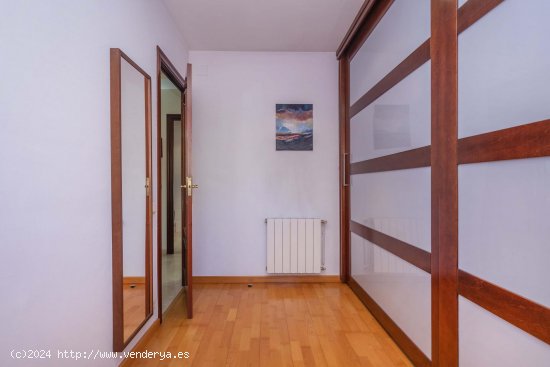 Unifamiliar aislada en venta  en Cornellà de Llobregat - Barcelona