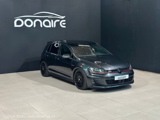 Volkswagen Golf GTI Performance 2.0 TSI 230CV DSG BMT - Sada