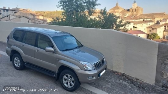 Toyota Land Cruiser 2.8 D-4D VX de 2004 con 258.554 Km por 16.000 EUR. en Madrid