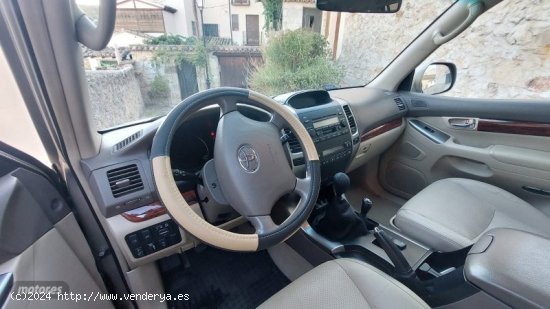 Toyota Land Cruiser 2.8 D-4D VX de 2004 con 258.554 Km por 16.000 EUR. en Madrid