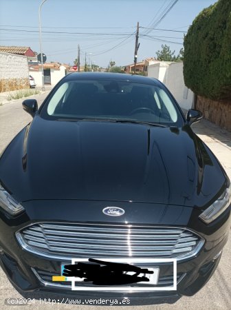 Ford Mondeo hibryd de 2019 con 57.000 Km por 23.500 EUR. en Valencia