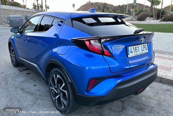 Toyota C-HR 125H Advance de 2021 con 67.000 Km por 21.500 EUR. en Malaga