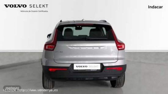 Volvo XC40 XC40 Plus, B3 mild hybrid, Gasolina, Dark de 2023 con 22.611 Km por 37.900 EUR. en Almeri