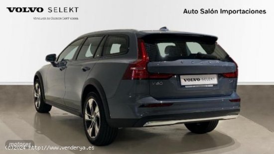 Volvo V 60 V60 Cross Country Core, B4 (diesel) AWD, Diesel de 2023 con 5 Km por 48.900 EUR. en Astur